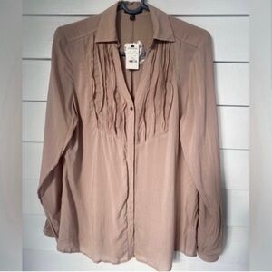 EXPRESS Lightly Ruffled Beige Button Down Blouse 
Size Small